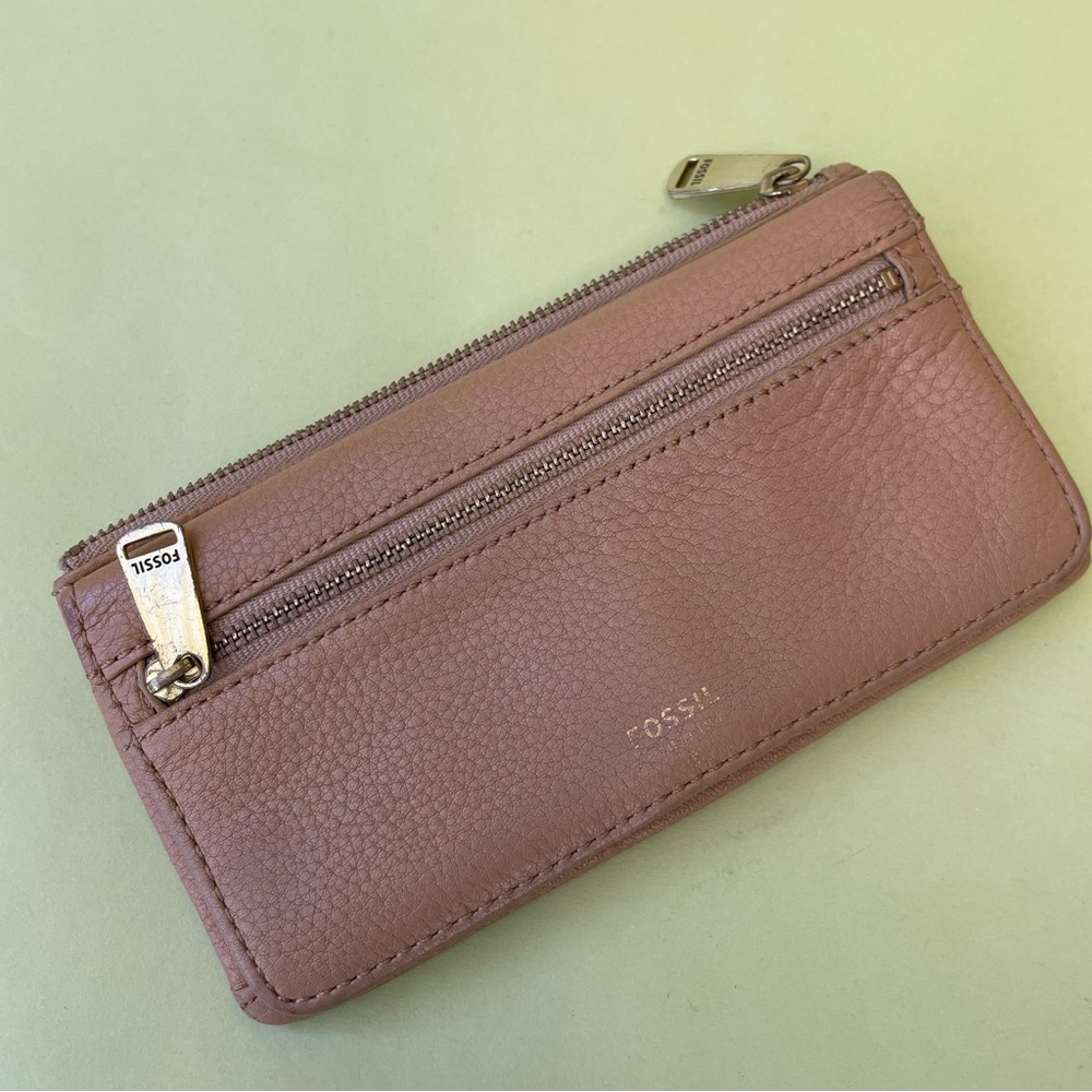 Vintage tan Fossil pebbled leather wallet